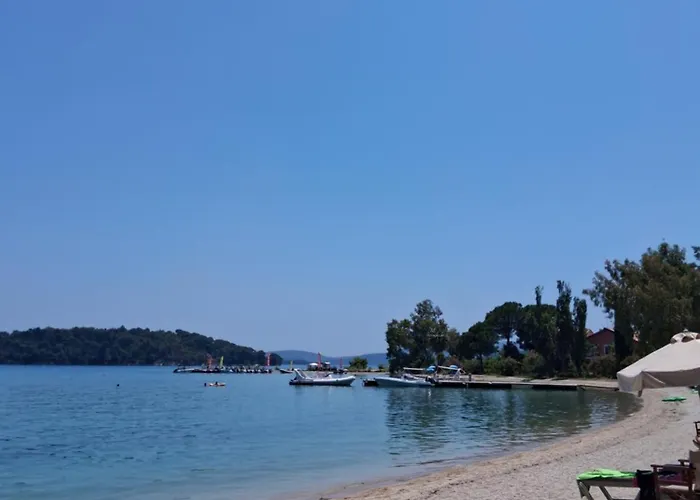 Mnv Sea In Lefkas Nikiana