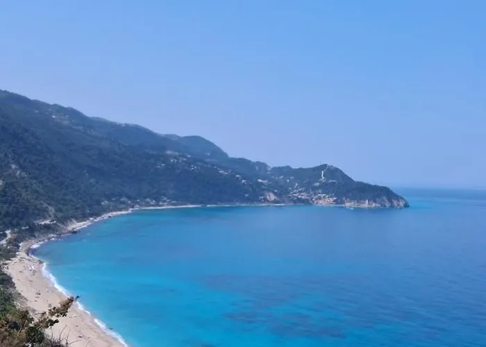 Mnv Sea In Lefkas Nikiana