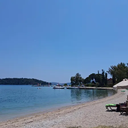 Mnv Sea In Lefkas 尼基亚娜